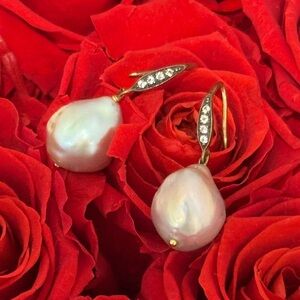 MARGO MORRISON EDISON PEARL DROP EARRINGS